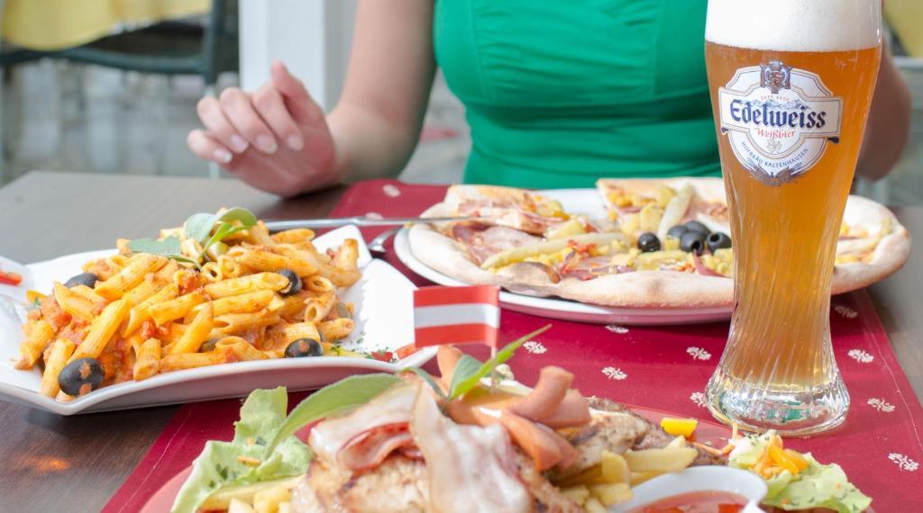Gästehaus Krappinger/Pizzeria Mamma Mia Ossiach Bagian luar foto
