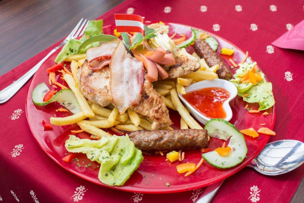 Gästehaus Krappinger/Pizzeria Mamma Mia Ossiach Bagian luar foto